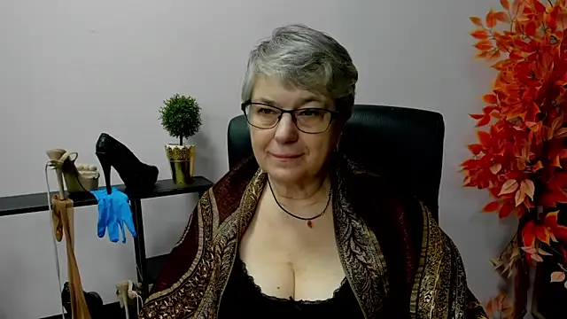 IrisDream online show from 02.13.25