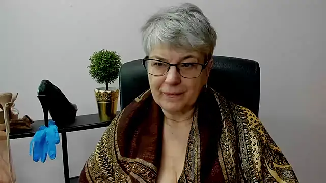 IrisDream online show from 02.17.25