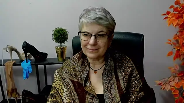 IrisDream online show from 02.25.25