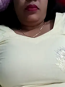 Snapshot of Cute-Raashii chatting on 12.26.24 Cute-Raashii online show from 12.26.24