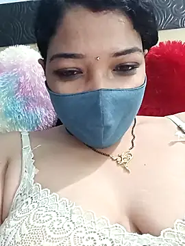 Snapshot of Cute-Raashii chatting on 01.05.25 Cute-Raashii online show from 01.05.25