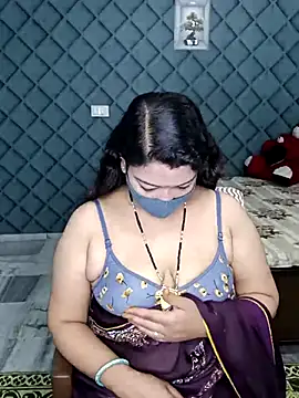 Snapshot of Cute-Raashii chatting on 03.03.25 Cute-Raashii online show from 03.03.25