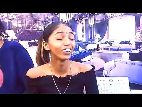 Snapshot of IndianSexySlender chatting on 11.10.25 IndianSexySlender online show from 11.10.25