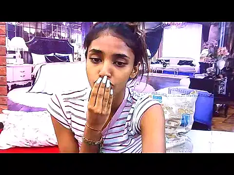 Snapshot of IndianSexySlender chatting on 11.14.25 IndianSexySlender online show from 11.14.25