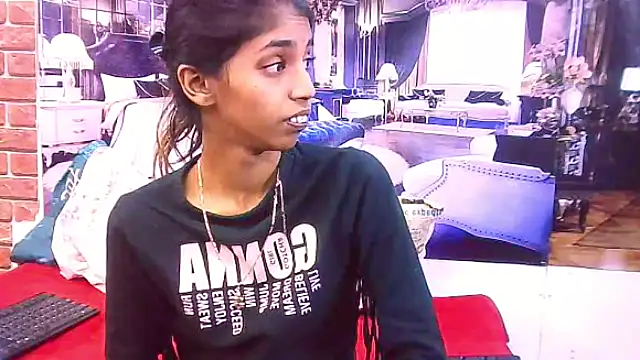 Snapshot of IndianSexySlender chatting on 11.24.25 IndianSexySlender online show from 11.24.25