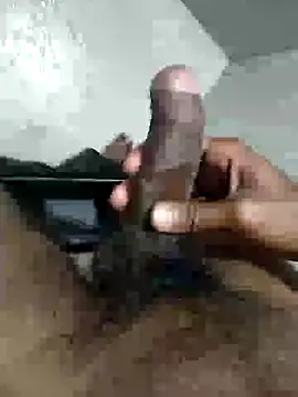 Snapshot of biggest_lund_ chatting on 01.11.25 biggest lund online show from 01.11.25