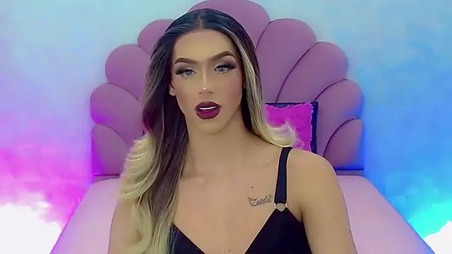 Snapshot of briana_sex32 chatting on 01.15.25 briana sex32 online show from 01.15.25