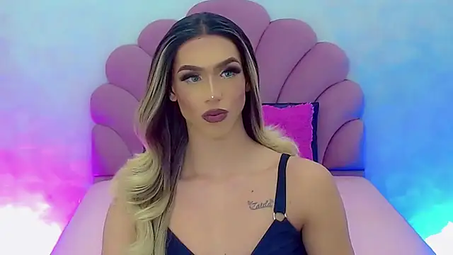 Snapshot of briana_sex32 chatting on 01.15.25 briana sex32 online show from 01.15.25