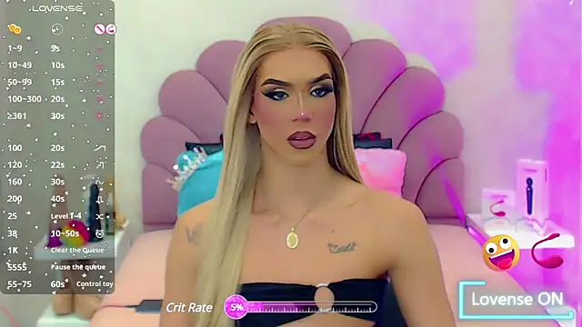 Snapshot of briana_sex32 chatting on 03.19.25 briana sex32 online show from 03.19.25