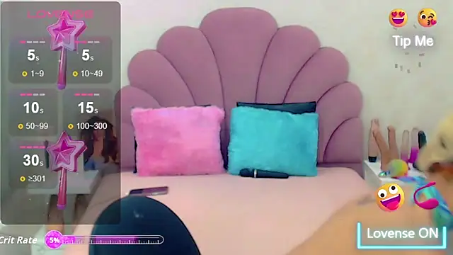 Snapshot of briana_sex32 chatting on 09.18.25 briana sex32 online show from 09.18.25