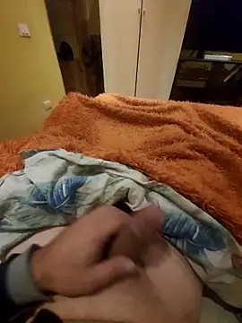 Snapshot of tiscopofortezozza chatting on 12.14.25 tiscopofortezozza online show from 12.14.25