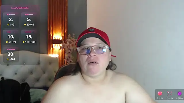 Snapshot of katty_femdom chatting on 06.21.26 katty femdom online show from 06.21.26