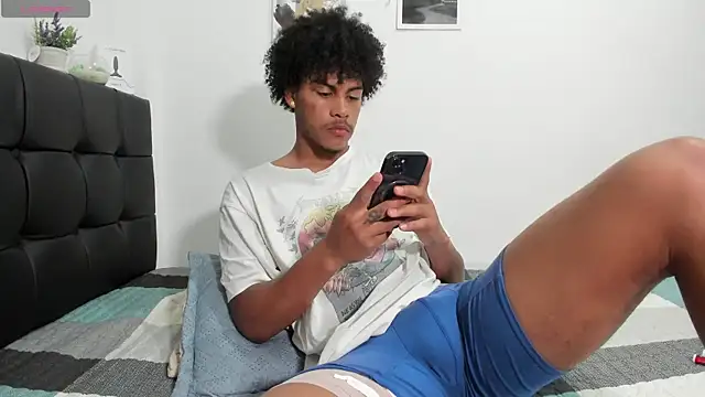 RoddyRich11 online show from 01.21.25