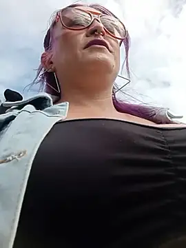 sophie banger online show from 07.16.26