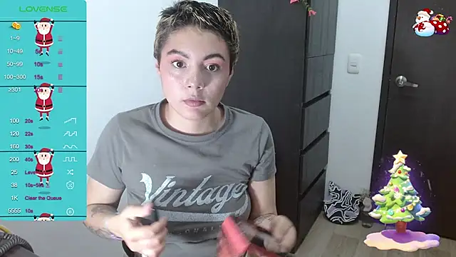 TRIXIE TANG28 online show from 12.30.24