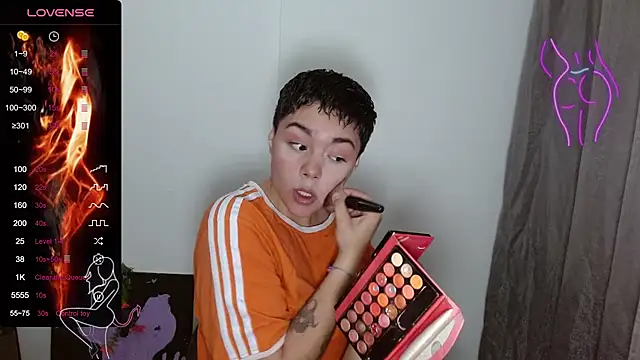 TRIXIE TANG28 online show from 02.21.25