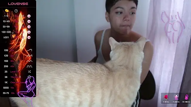 TRIXIE TANG28 online show from 02.22.25