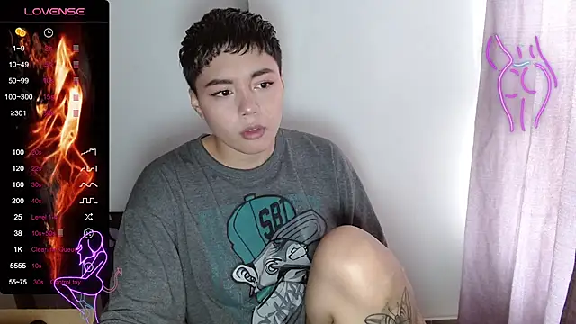 TRIXIE TANG28 online show from 02.23.25