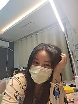 2hyun online show from 03.05.25