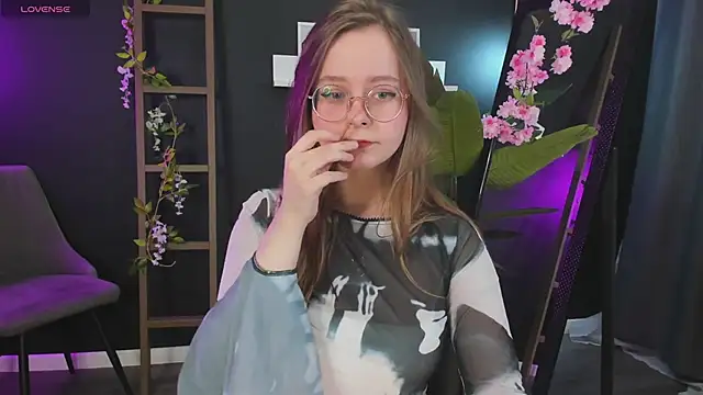 CassieCool online show from 01.10.25