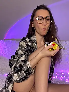 cutte dora online show from 03.02.26