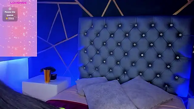 ZoeHarris online show from 02.03.26