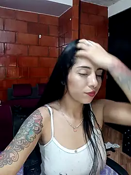 Snapshot of Raven__purple chatting on 01.29.25 Raven purple online show from 01.29.25