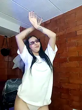 Snapshot of Raven__purple chatting on 03.15.25 Raven purple online show from 03.15.25