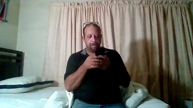 Exhibitionist040577 online show from 11.14.25