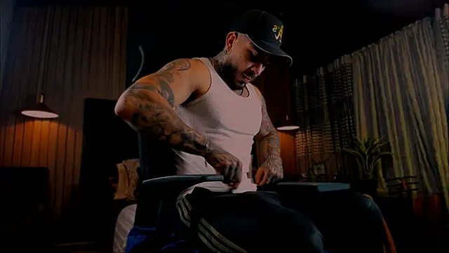 LeoSalvatore  online show from 01.29.25