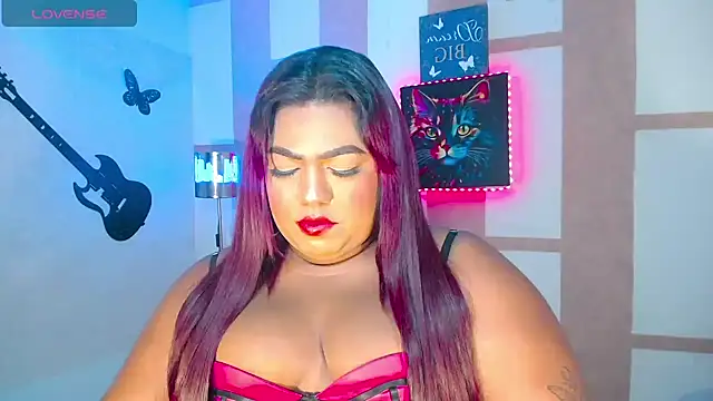 Snapshot of OpraxBellinda chatting on 02.05.26 OpraxBellinda online show from 02.05.26