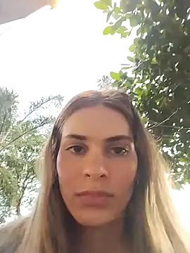 cuteluci  online show from 01.03.25