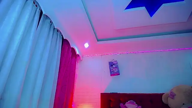 Snapshot of NahomiCamper chatting on 02.26.26 NahomiCamper online show from 02.26.26