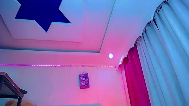 Snapshot of NahomiCamper chatting on 03.14.26 NahomiCamper online show from 03.14.26