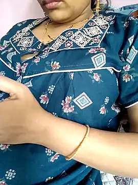 Snapshot of samitasharma chatting on 10.23.25 samitasharma online show from 10.23.25