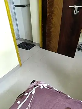 Snapshot of samitasharma chatting on 10.24.25 samitasharma online show from 10.24.25