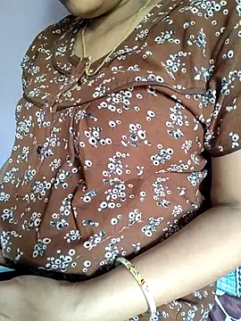 Snapshot of samitasharma chatting on 10.31.25 samitasharma online show from 10.31.25