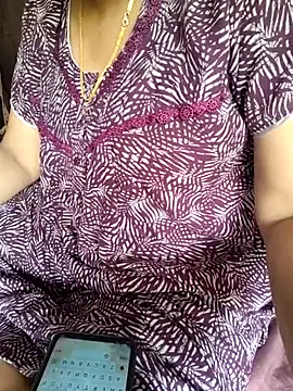 Snapshot of samitasharma chatting on 11.03.25 samitasharma online show from 11.03.25