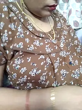 Snapshot of samitasharma chatting on 11.12.25 samitasharma online show from 11.12.25