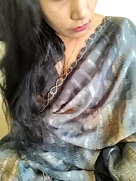 Snapshot of samitasharma chatting on 11.17.25 samitasharma online show from 11.17.25