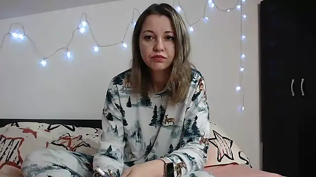 SweetMaddy888 online show from 01.06.25