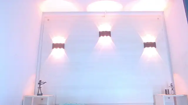 Molly Spears online show from 02.08.25