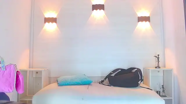 Molly Spears online show from 02.18.25