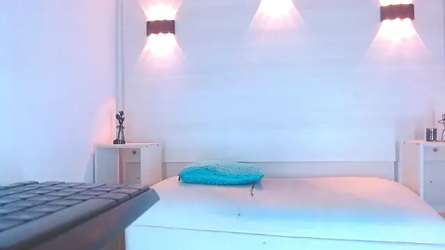 Molly Spears online show from 02.27.25