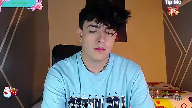 Snapshot of nolan_twink1 chatting on 12.12.24 nolan twink1 online show from 12.12.24