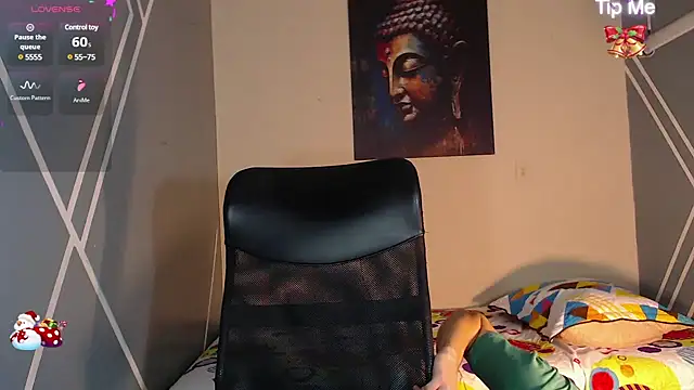 Snapshot of nolan_twink1 chatting on 12.17.24 nolan twink1 online show from 12.17.24