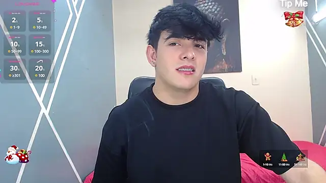 Snapshot of nolan_twink1 chatting on 12.22.24 nolan twink1 online show from 12.22.24