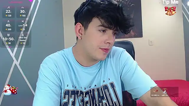 Snapshot of nolan_twink1 chatting on 12.23.24 nolan twink1 online show from 12.23.24