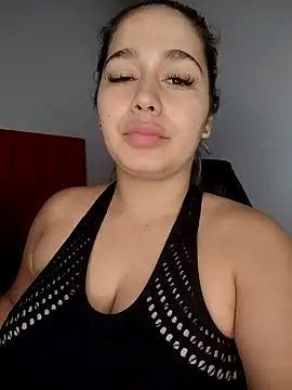 LaurenWelly  online show from 11.22.25