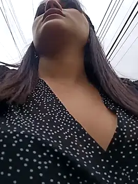 Snapshot of Nicky-7 chatting on 03.19.25 Nicky-7 online show from 03.19.25